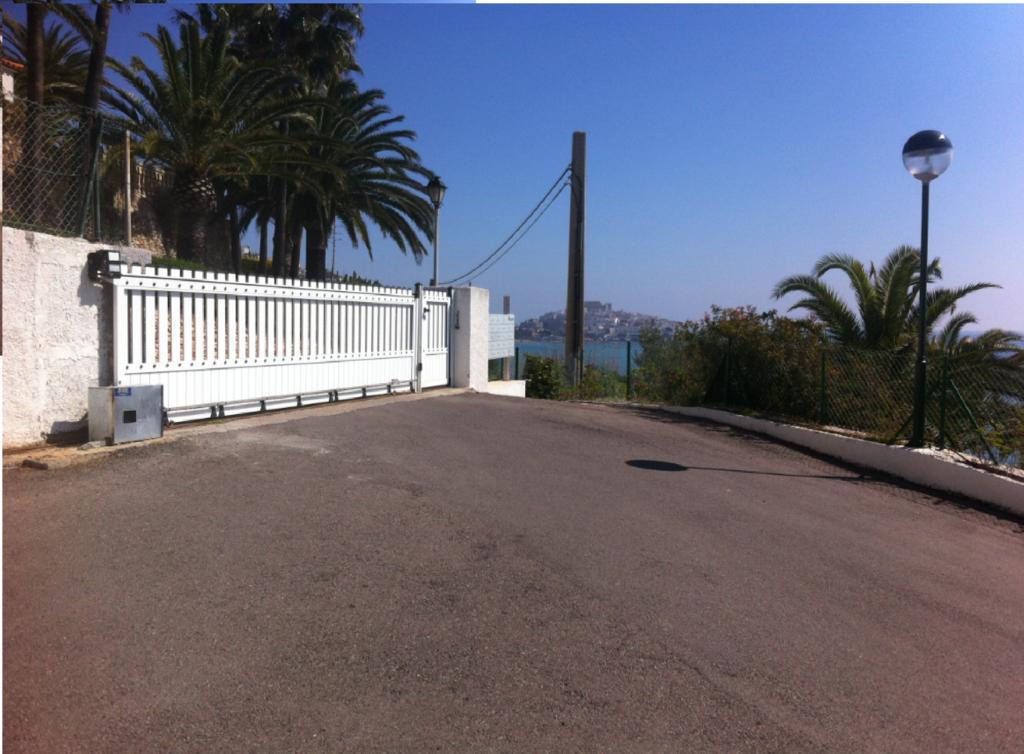 Apartamentos Rayos De Sol Peniscola Bagian luar foto